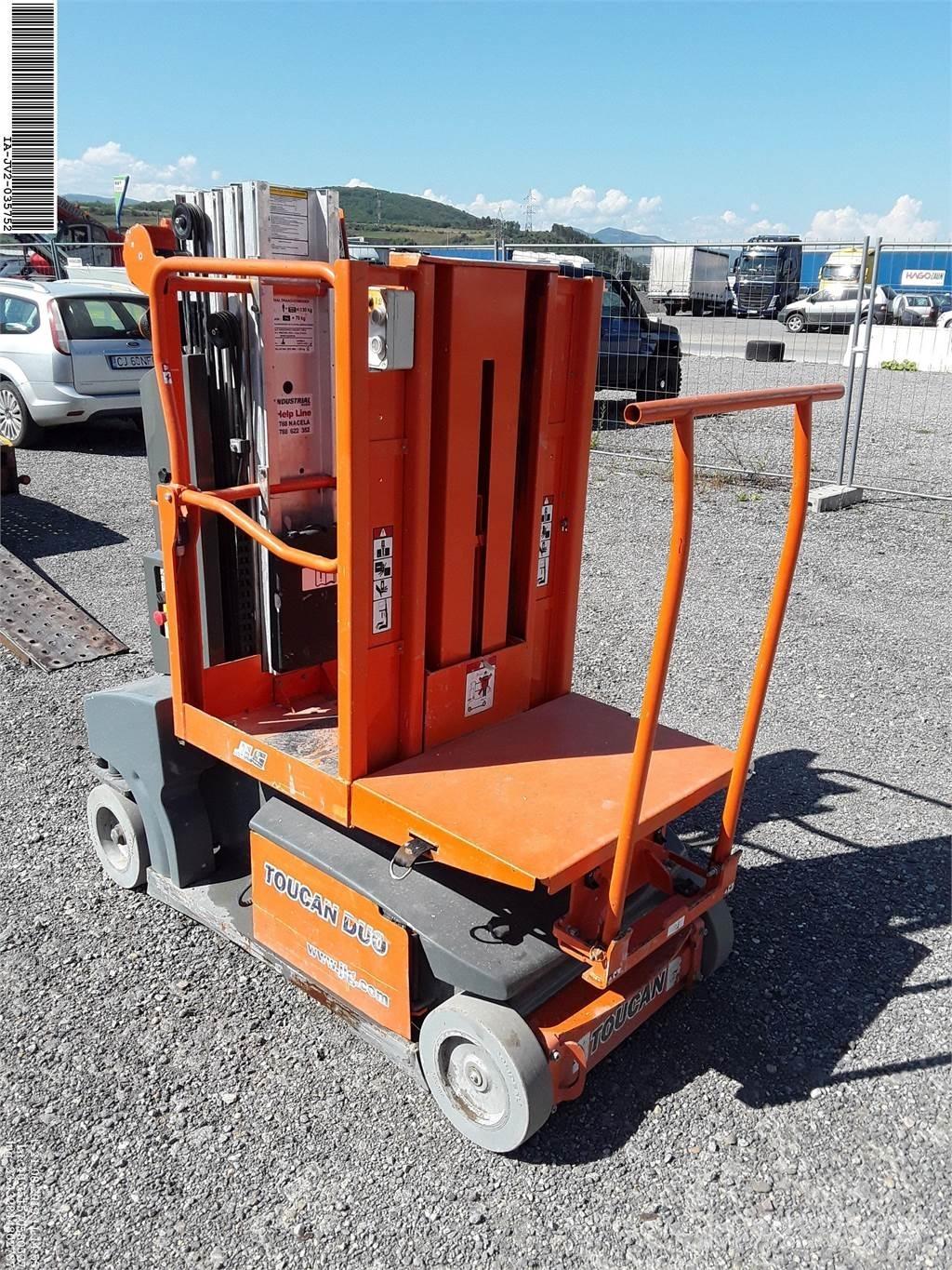 JLG Toucan duo Søjlelifte