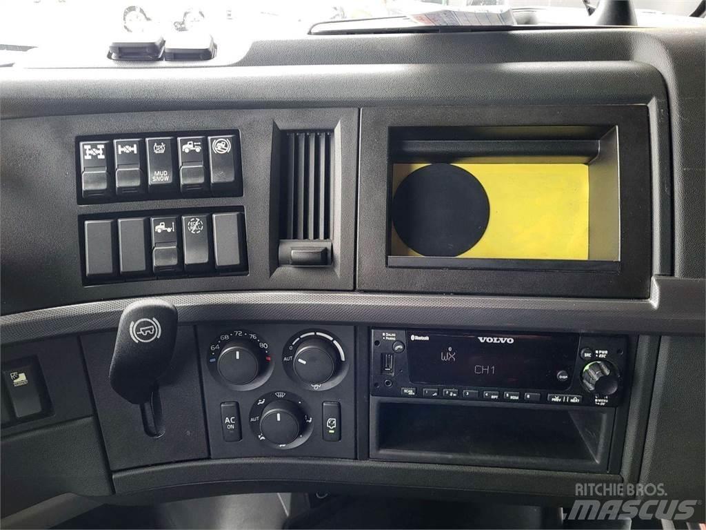 Volvo VNL 760 Chassis