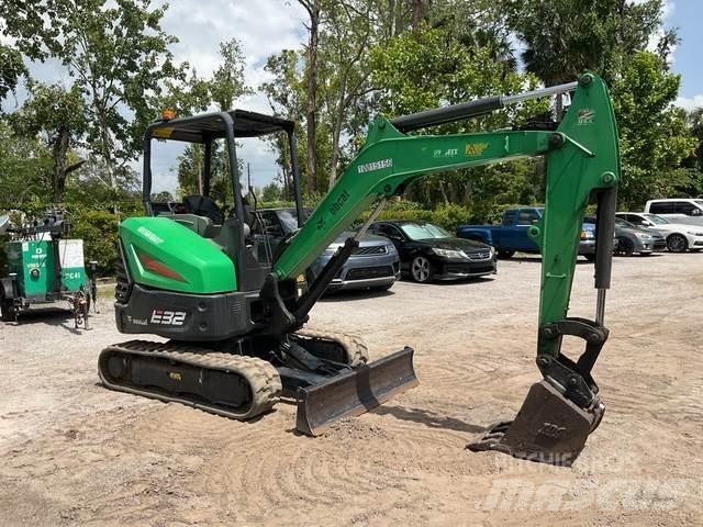 Bobcat E32I Gravemaskiner på larvebånd