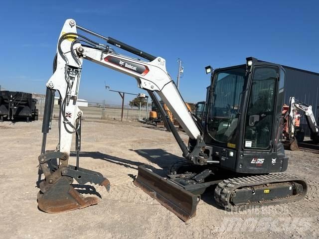 Bobcat E35 Gravemaskiner på larvebånd