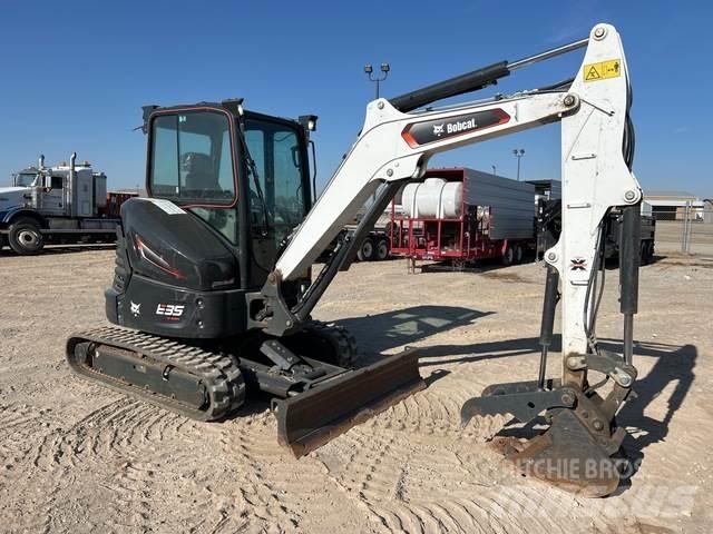 Bobcat E35 Gravemaskiner på larvebånd