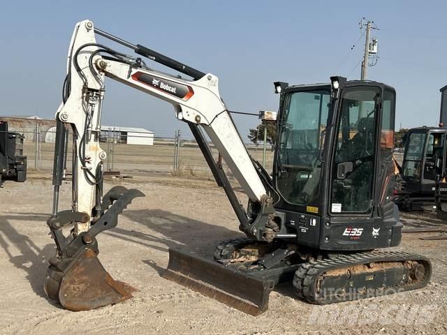 Bobcat E35 Gravemaskiner på larvebånd
