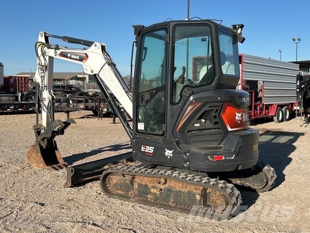 Bobcat E35 Gravemaskiner på larvebånd