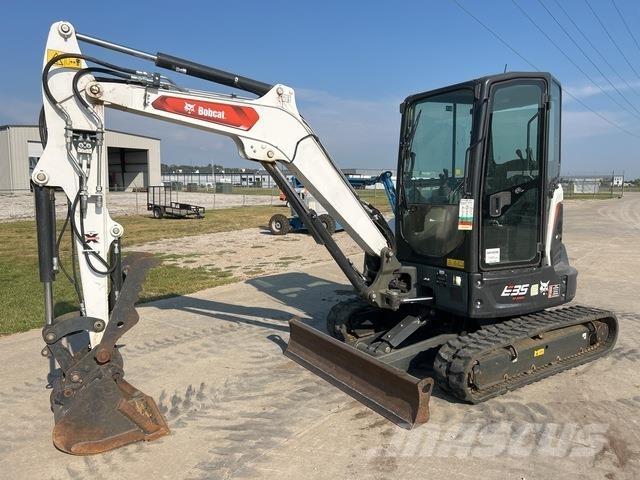 Bobcat E35 Gravemaskiner på larvebånd