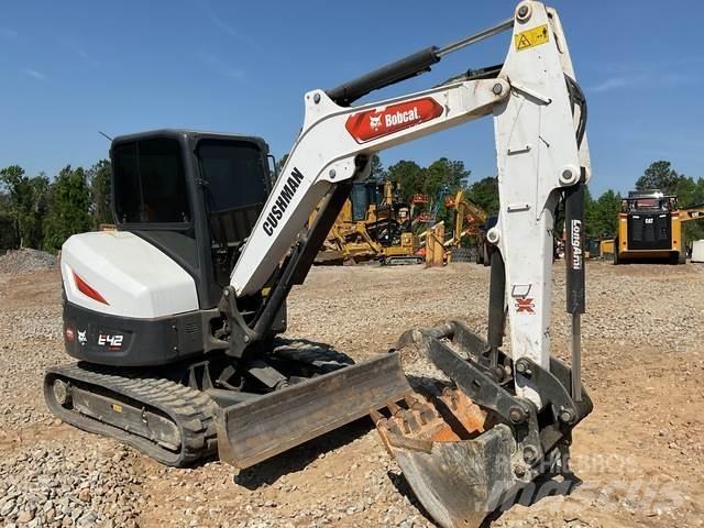 Bobcat E42 Gravemaskiner på larvebånd