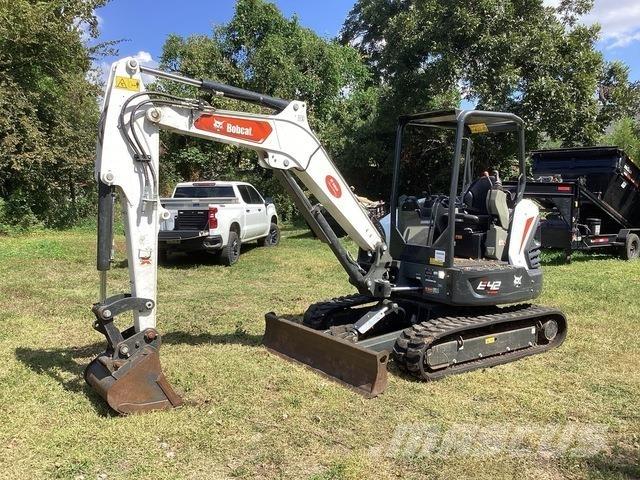 Bobcat E42 Gravemaskiner på larvebånd