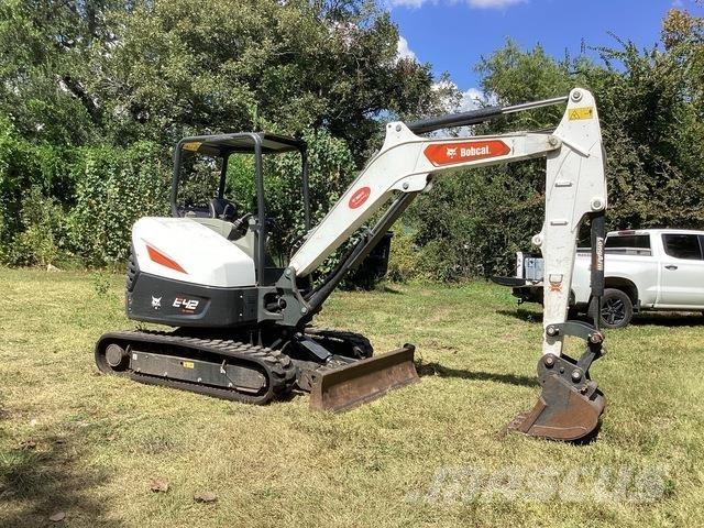 Bobcat E42 Gravemaskiner på larvebånd