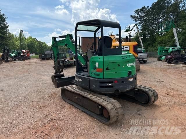 Bobcat E45 Gravemaskiner på larvebånd