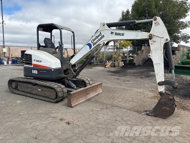 Bobcat E45 Gravemaskiner på larvebånd