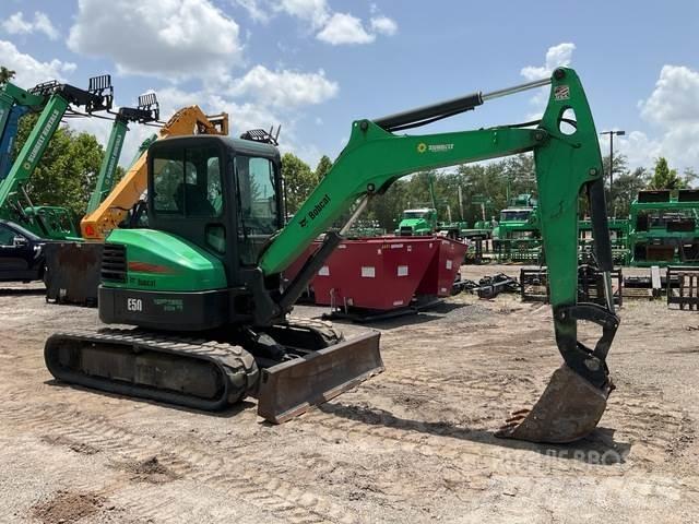 Bobcat E50 Gravemaskiner på larvebånd