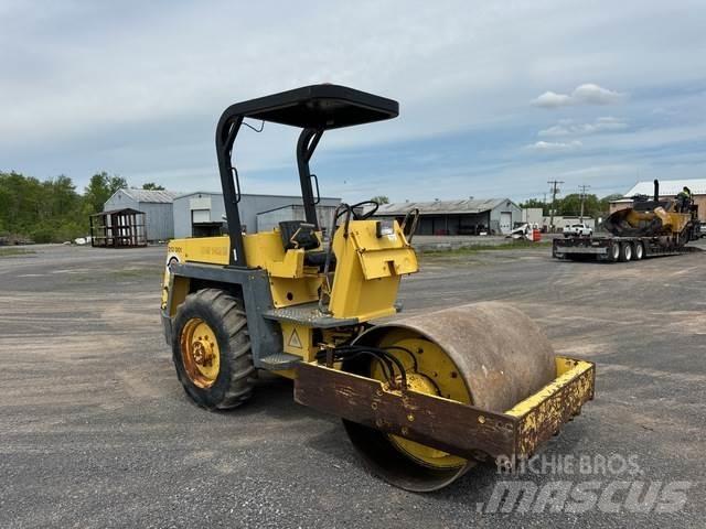 Bomag BW142D Enkelt tromle