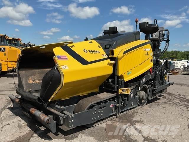 Bomag CR-820T Asfaltudlæggere