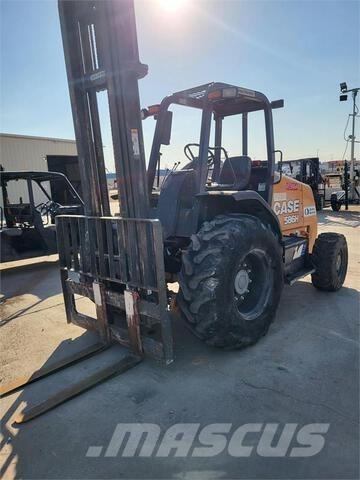 CASE 586H Terrængående gaffeltruck