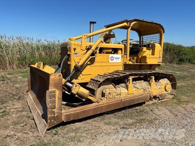CAT  Bulldozer på larvebånd