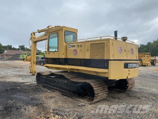 CAT 225 Gravemaskiner på larvebånd