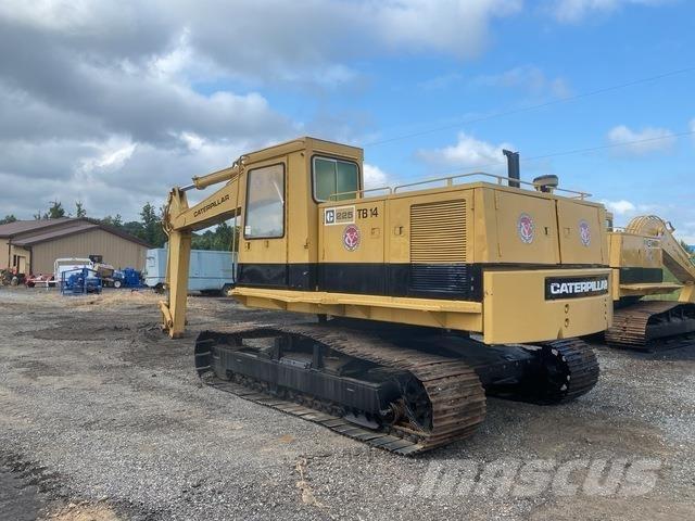 CAT 225 Gravemaskiner på larvebånd