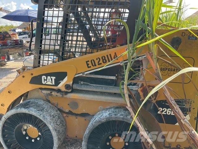 CAT 226B3 Minilæsser - skridstyret