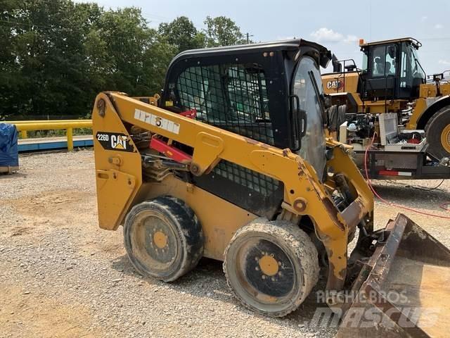 CAT 226D Minilæsser - skridstyret