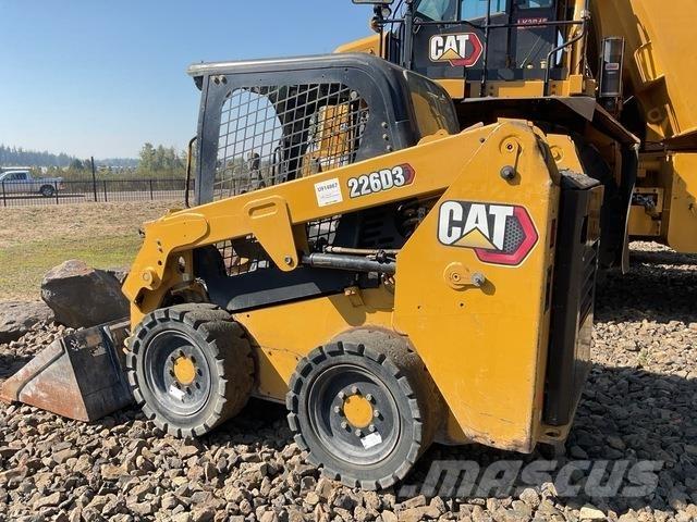 CAT 226D3 Minilæsser - skridstyret