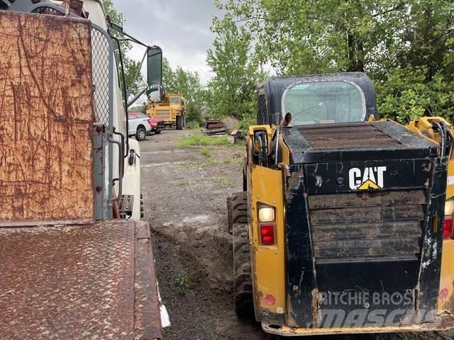 CAT 236D Minilæsser - skridstyret