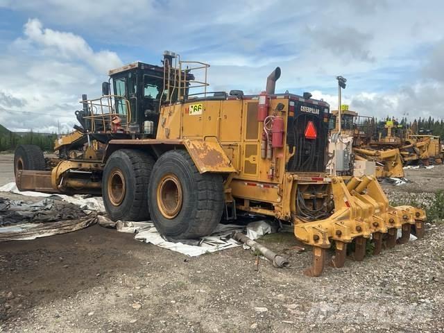 CAT 24M Vejhøvle / Gradere