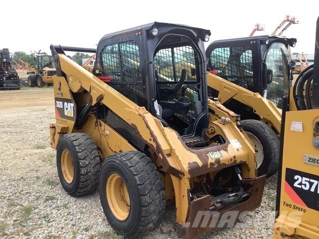 CAT 262D Minilæsser - skridstyret