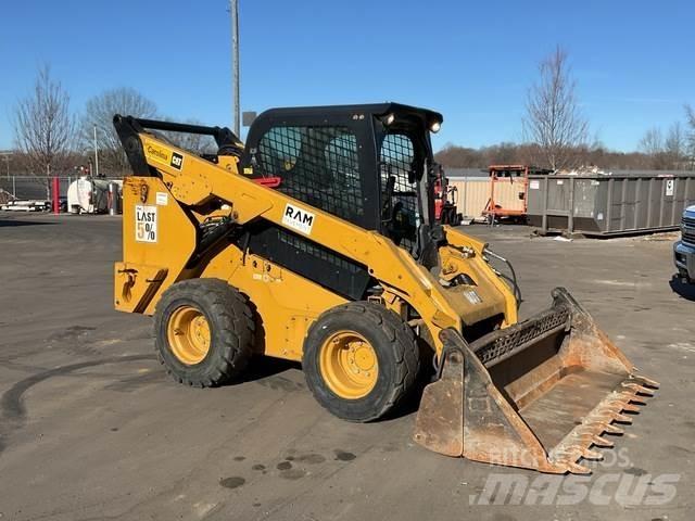 CAT 272D2 Minilæsser - skridstyret
