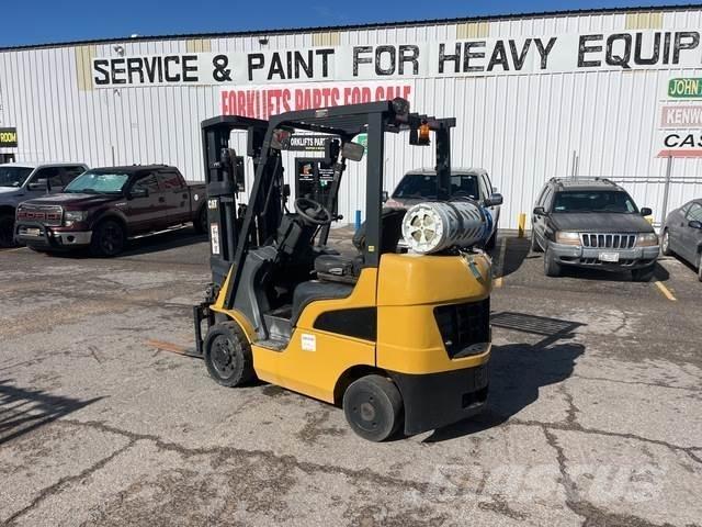 CAT 2C5000 Gaffeltrucks - andre