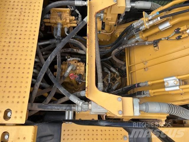 CAT 320 Gravemaskiner på larvebånd