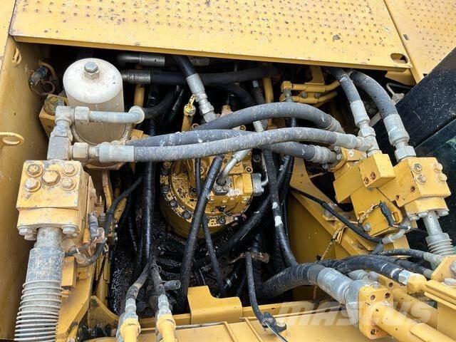 CAT 329DL Gravemaskiner på larvebånd