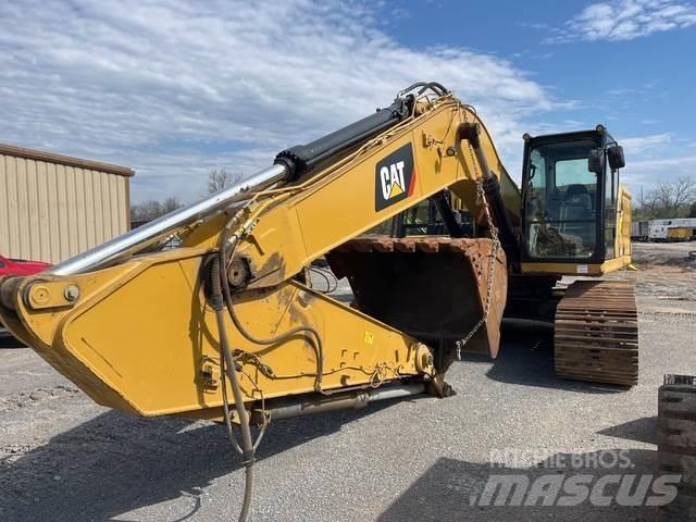 CAT 330 Gravemaskiner på larvebånd