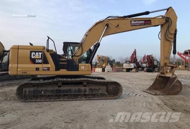 CAT 330 Gravemaskiner på larvebånd