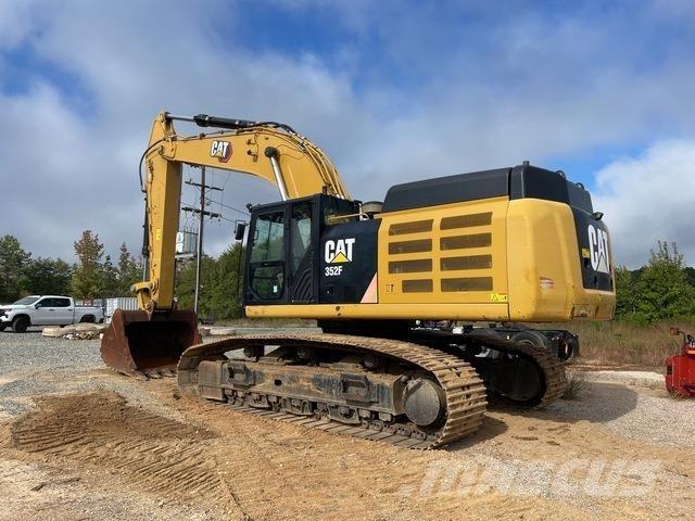 CAT 352F Gravemaskiner på larvebånd