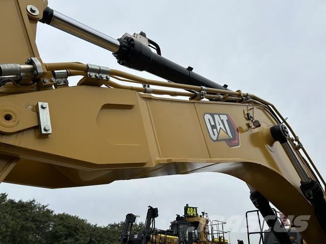 CAT 374 Gravemaskiner på larvebånd