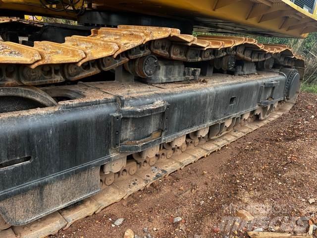CAT 390DL Gravemaskiner på larvebånd
