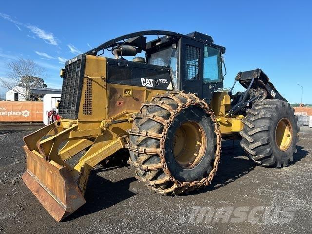 CAT 525C Udslæbningstraktorer