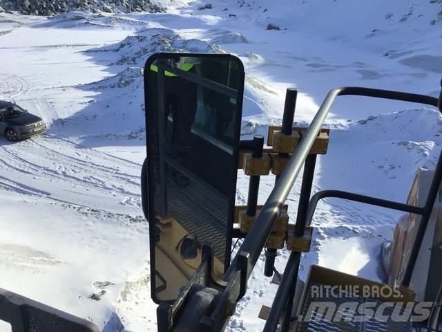 CAT 6060 FC AC Gravemaskiner på larvebånd