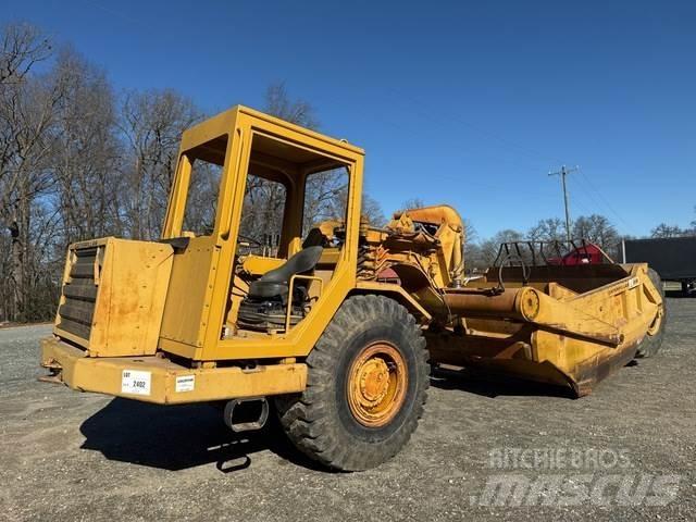CAT 613B Skrabere