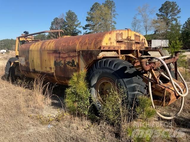 CAT 613B Tankvogne - vand