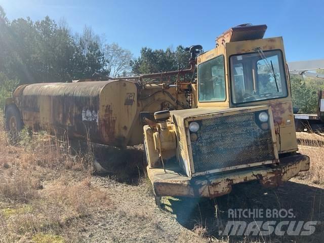 CAT 613B Tankvogne - vand