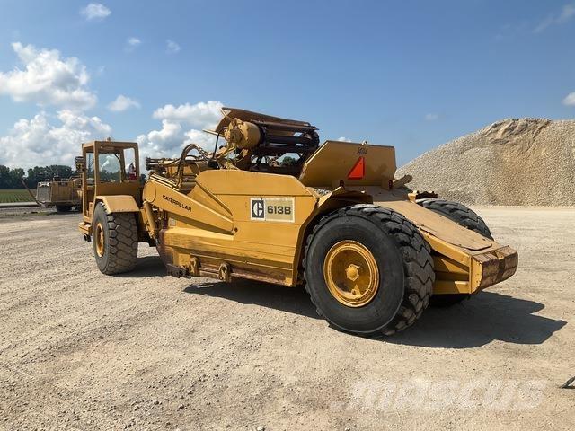 CAT 613B Skrabere