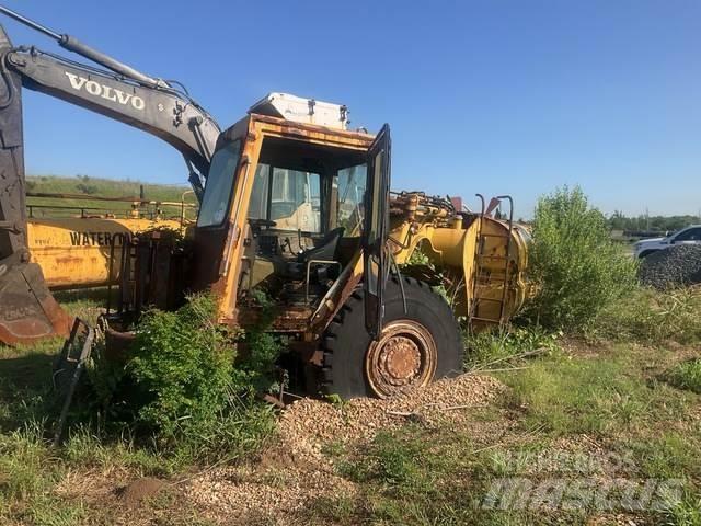 CAT 613C Tankvogne - vand