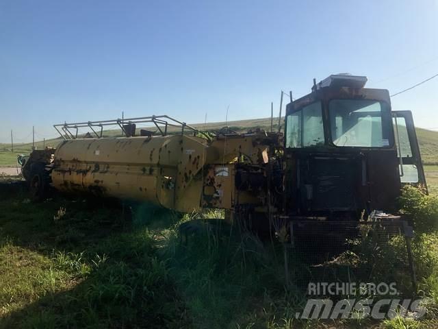 CAT 613C Tankvogne - vand