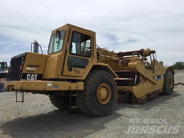 CAT 615C Skrabere