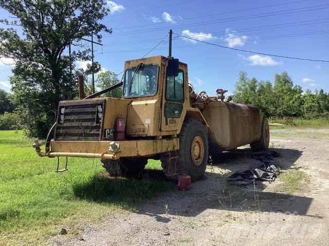 CAT 615C Tankvogne - vand