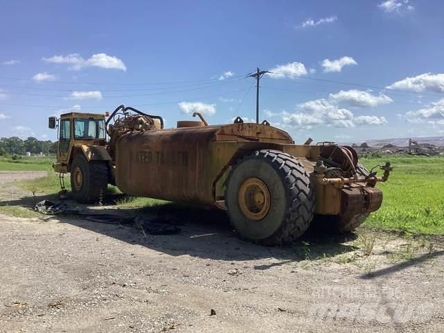 CAT 615C Tankvogne - vand