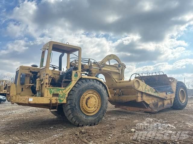 CAT 621 Skrabere