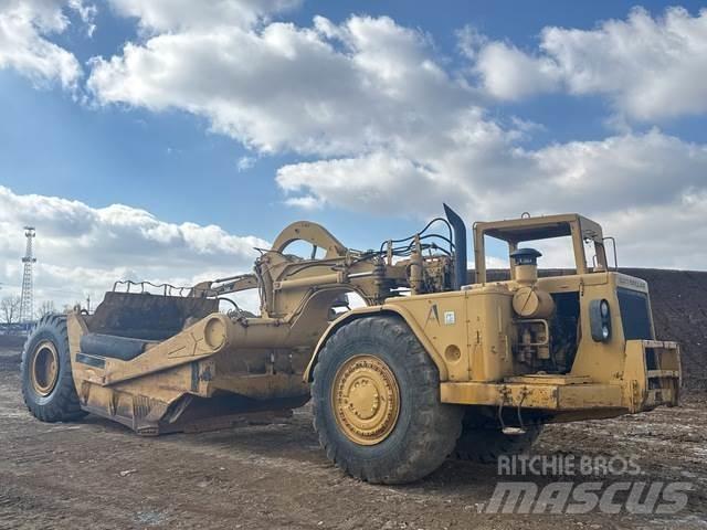 CAT 621 Skrabere