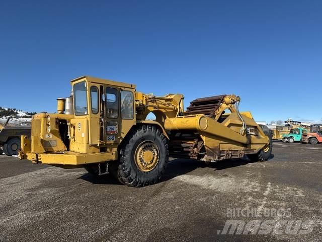 CAT 621 Skrabere