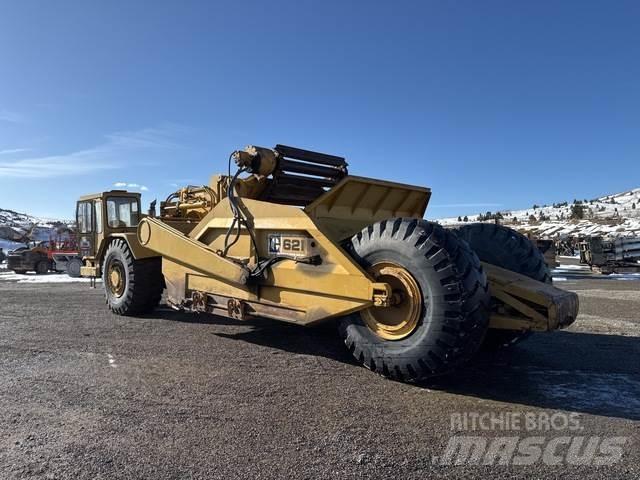 CAT 621 Skrabere
